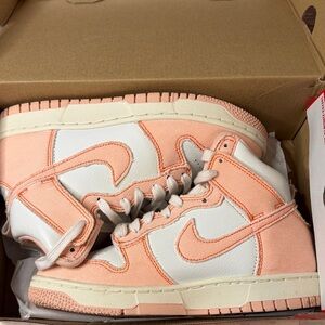 Nike Dunk High 1985 Arctic Orange Women’s 6